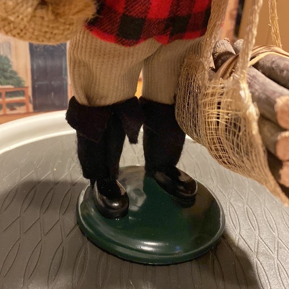 1992 BYERS CHOICE Boy With Christmas Tree and Firewood - Picture 9 of 15